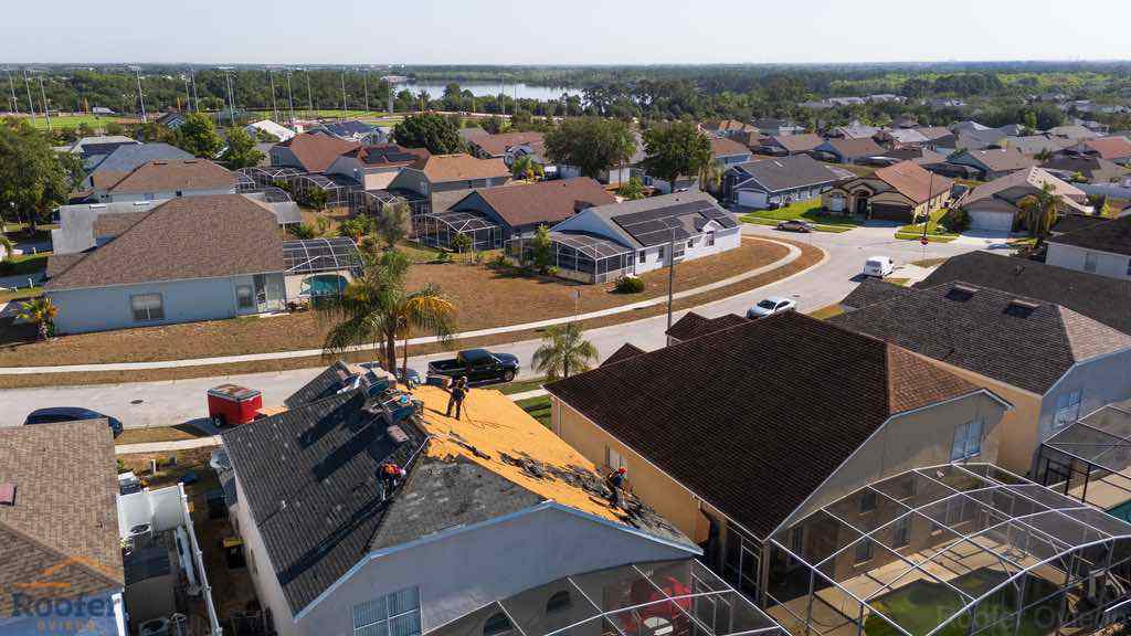 Roofer In Oviedo